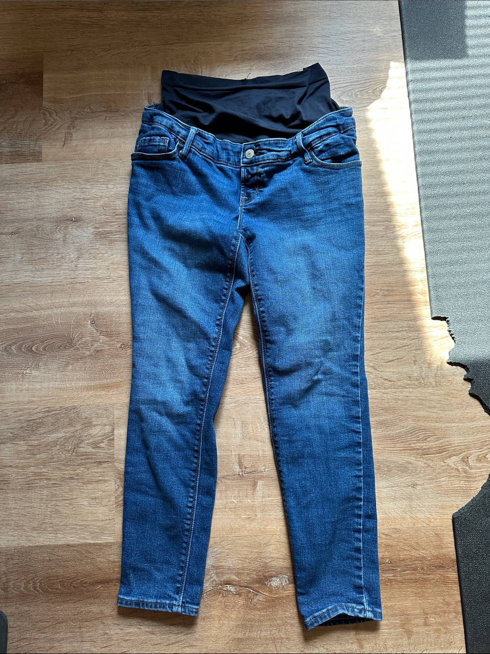 Old Navy Blue Maternity Skinny Jeans with Black Support Panel